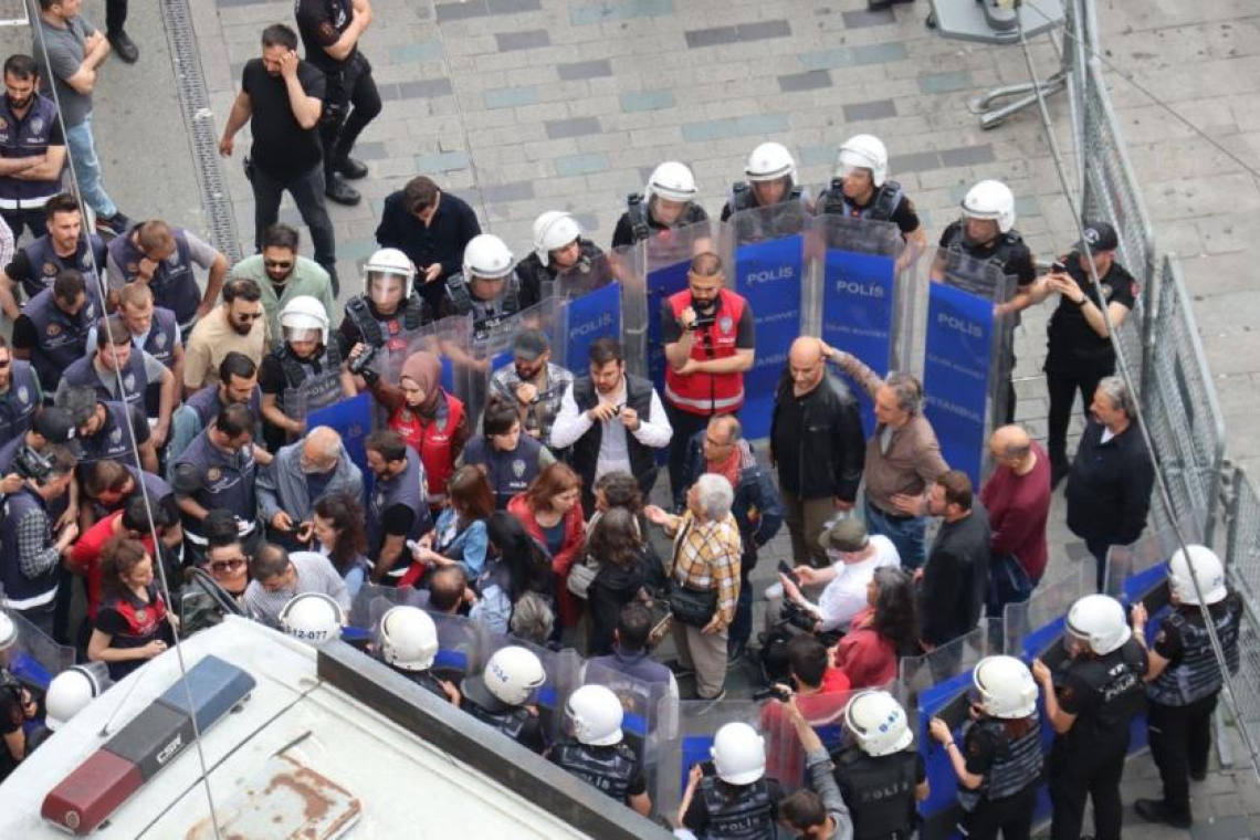 Saturday mothers/people detained again in 952. week, journalists assaulted