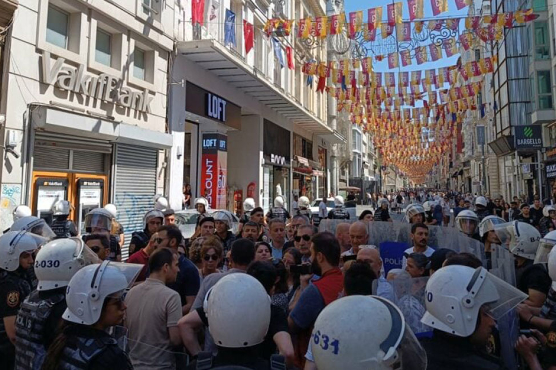 959. Hafta Gözlem Raporu: AYM kararına karşın Cumartesi Anneleri/İnsanları'na yasaklama sürüyor