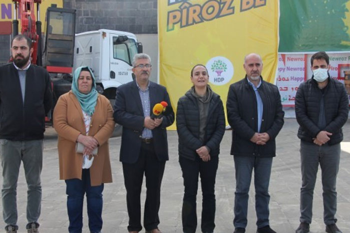Newroz tertip komitesi üyeleri: 'Kutlama değil, ifadenin engellenmesi yasa dışı'