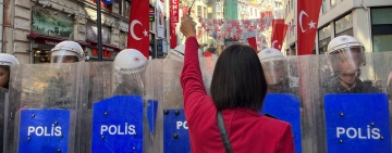 Gözlem Raporu: Cumartesi Anneleri buluşmasında 28 kişiye 5 saatlik kelepçeli gözaltı