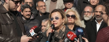 Izmir journalists hold protest for colleague Süleyman Gençel