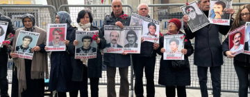 Pressures continues against 'Saturday Mothers' gatherings in Istanbul in 988. week