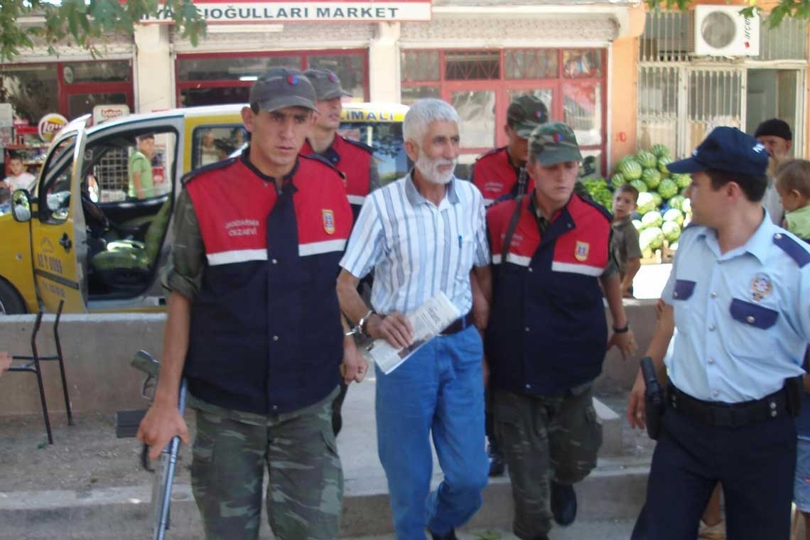 Court of Cassations overturns journalist Boğatekin's conviction after 16 years