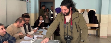 Journalist Kaya, receiving death threats for two days and in hiding, starts hunger strike