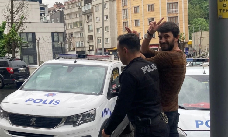 Siyasi Haber muhabiri Ekim Veyisoğlu, adli kontrol ile serbest bırakıldı