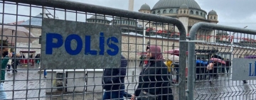 AYM kararına rağmen Taksim kapatıldı: Polis gaz ve plastik mermi kullandı, 217 kişi gözaltına alındı