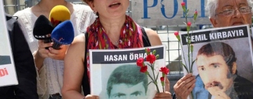 'Cumartesi Anneleri'ne yönelik kısıtlamalar 29 haftadır devam ediyor