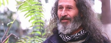 Former Human Rights Association board member Vural faces trial over 'White Flag' protest
