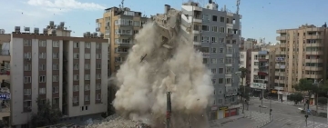 Journalists in Urfa turn to factory work after earthquake devastates media industry
