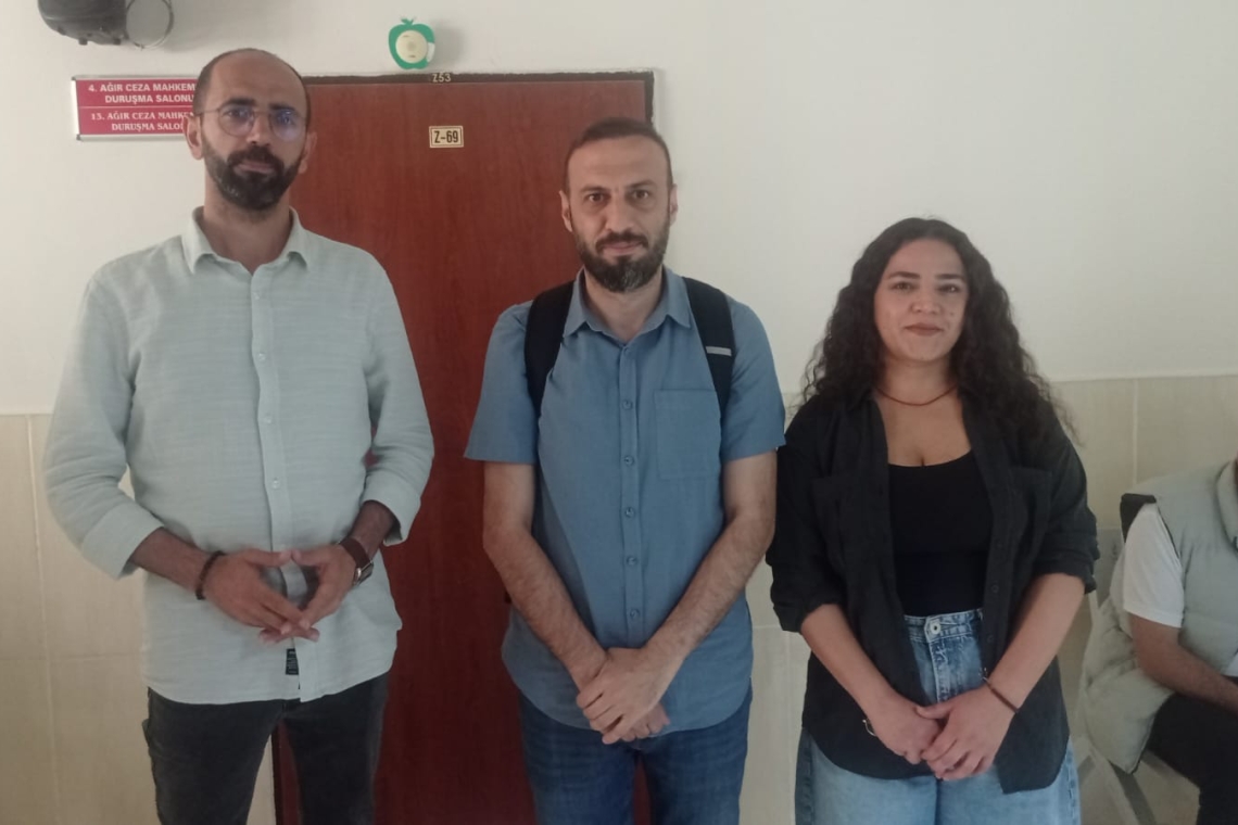 Diyarbakır’da 19 gazetecinin yargılandığı davada yurtdışı yasağı devam etti