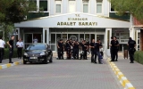 Eski Azdiya Welat yayın yönetmeni Tayyip Temel ve 37 Kürt siyasetçiye ilişkin dava bir kez daha ertelendi