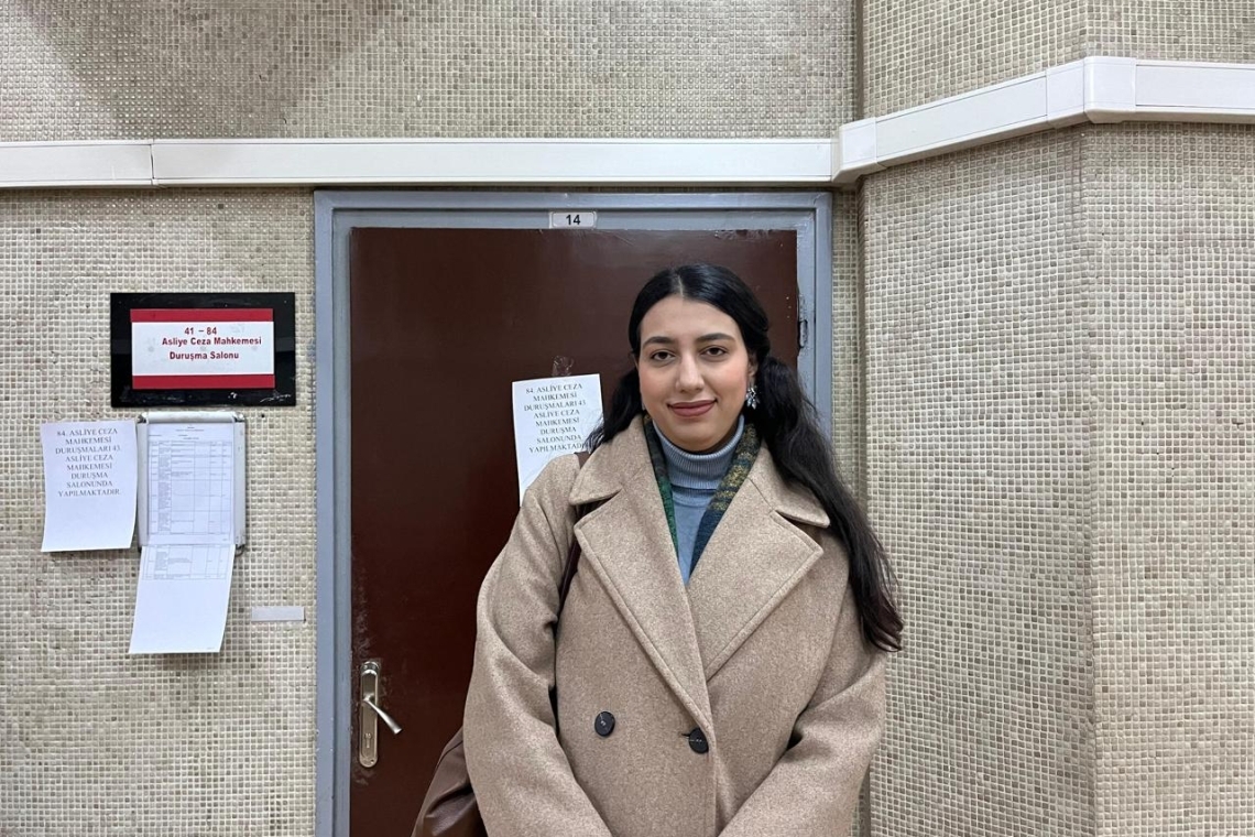 Journalist Nisanur Yıldırım on trial for “insulting a public official”: “I was just doing journalism”