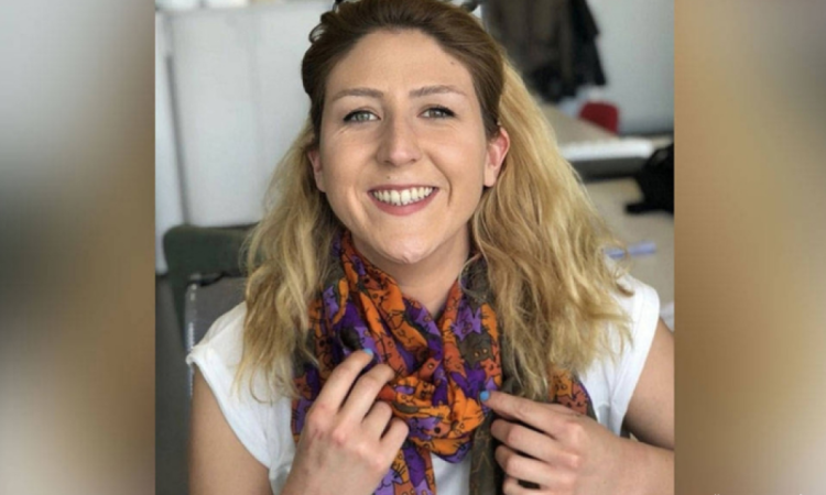 Gazeteci Neşe İdil'e 