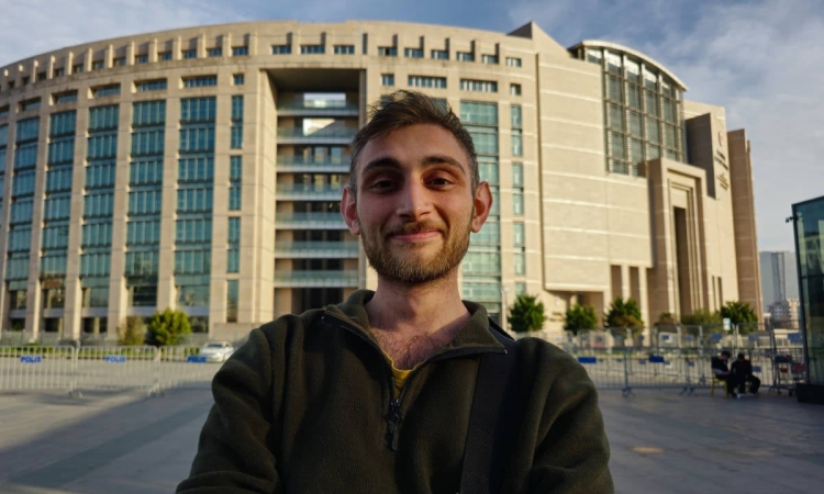 Gazeteci Zişan Gür dahil 66 kişinin yargılandığı Saraçhane davasında tüm sanıklar beraat etti